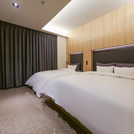 Yeoubi Hotel チャングウォン エクステリア 写真
