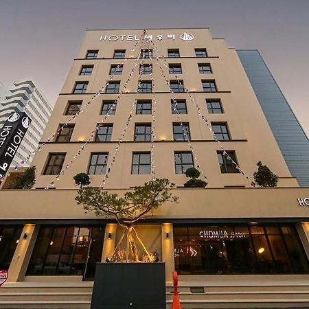 Yeoubi Hotel チャングウォン エクステリア 写真
